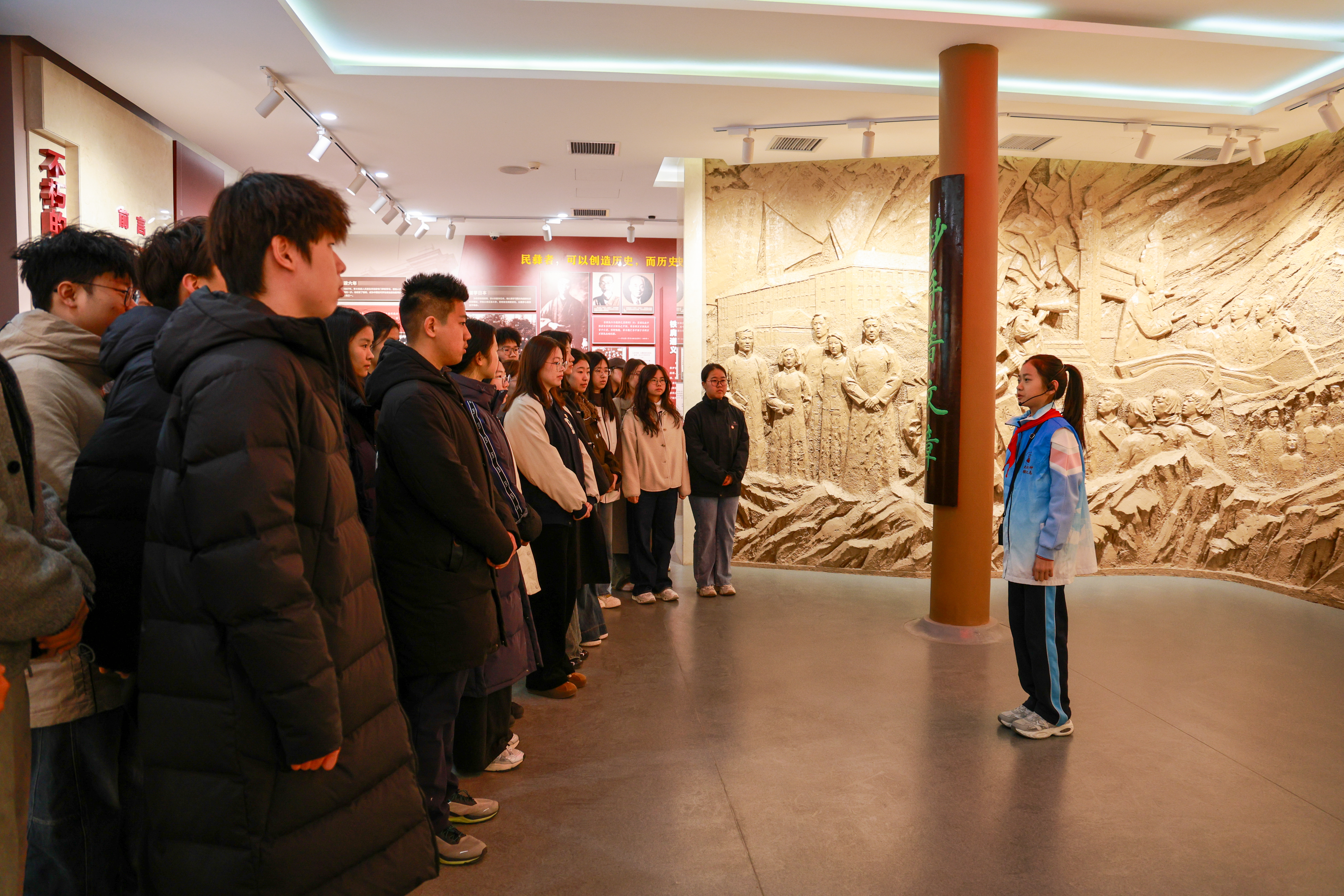 1774229735231872.jpg 1774229735231872.jpg